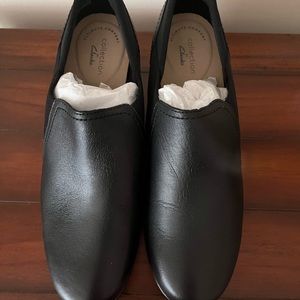Brand new Clarks Emily Amelia black shoes